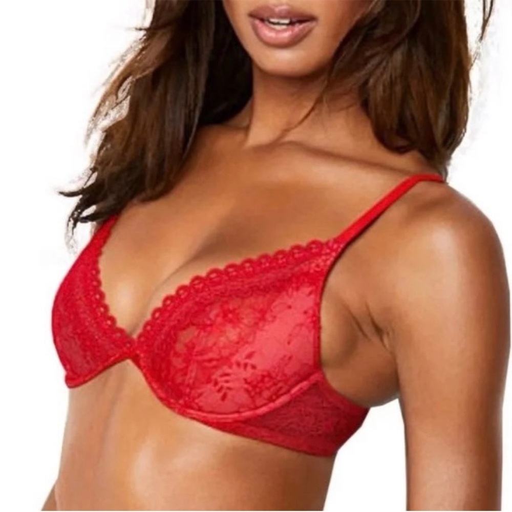 Victoria’s Secret Very Sexy Unlined Plunge 34DD